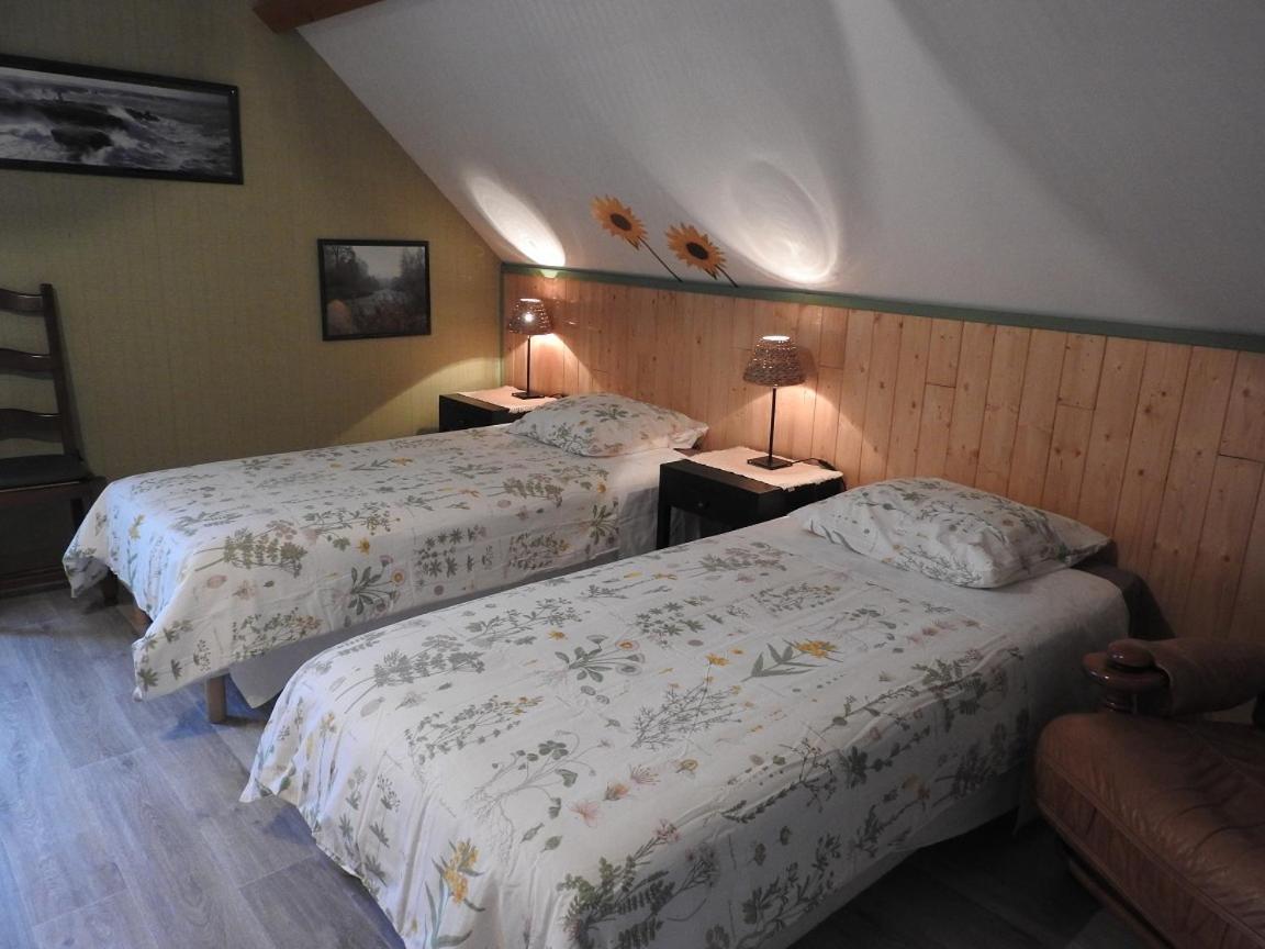 La Dinandiere La Chapelle-de-Bragny Bagian luar foto